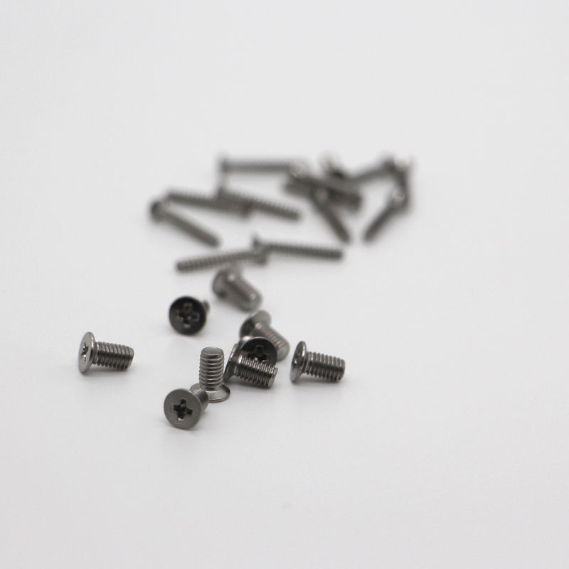 Precision micro schroeven roestvrij staal plat hoofd en volledige draad voor de bouw Op maat gemaakte service