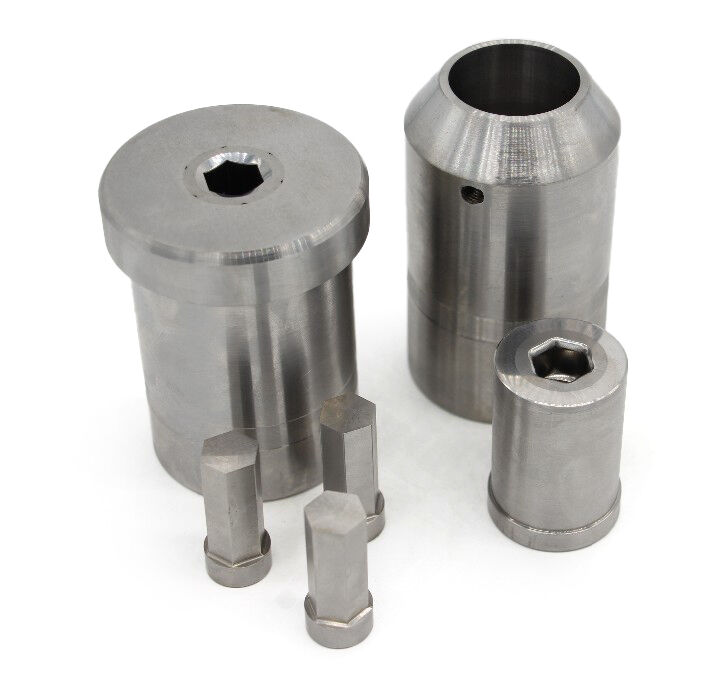 Gepersonaliseerd ST7/VA80 Materiaal Wolfraamcarbide Koudkop Die met 0,001mm-0,05mm Tolerantie en TiN/poetsoppervlaktebehandeling